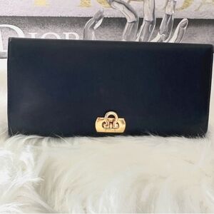 Salvatore Ferragamo Calf Skin Continental